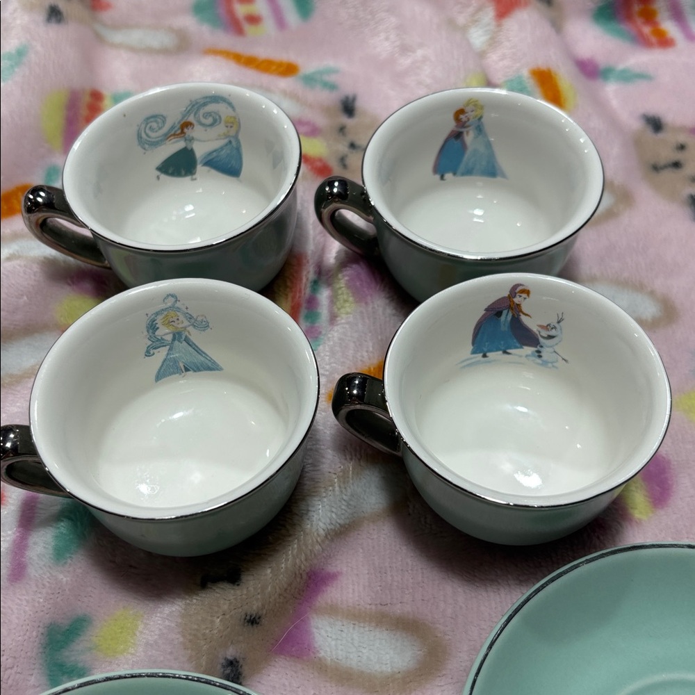 Pottery Barn tea set - Picture 5 of 8